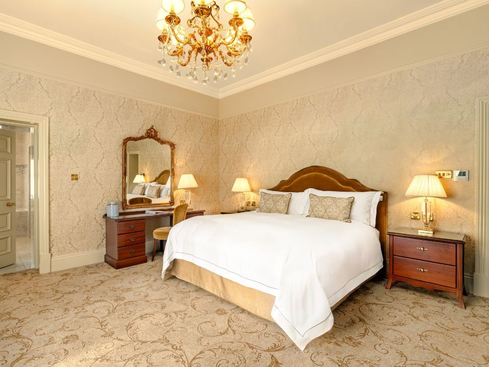 Abbey Suite
