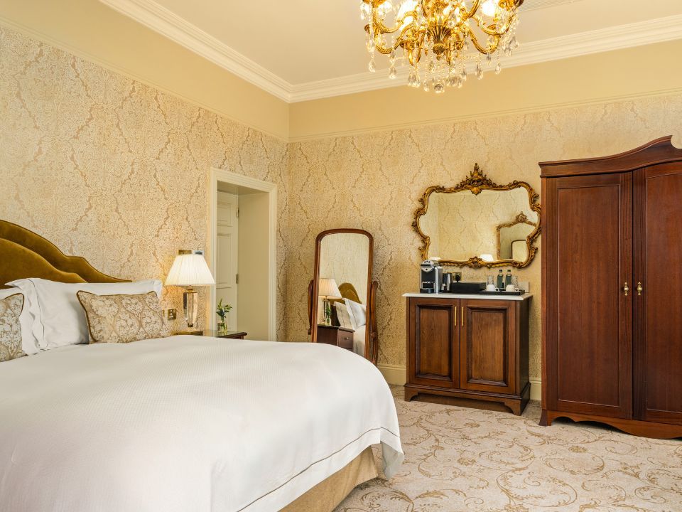 Abbey Suite