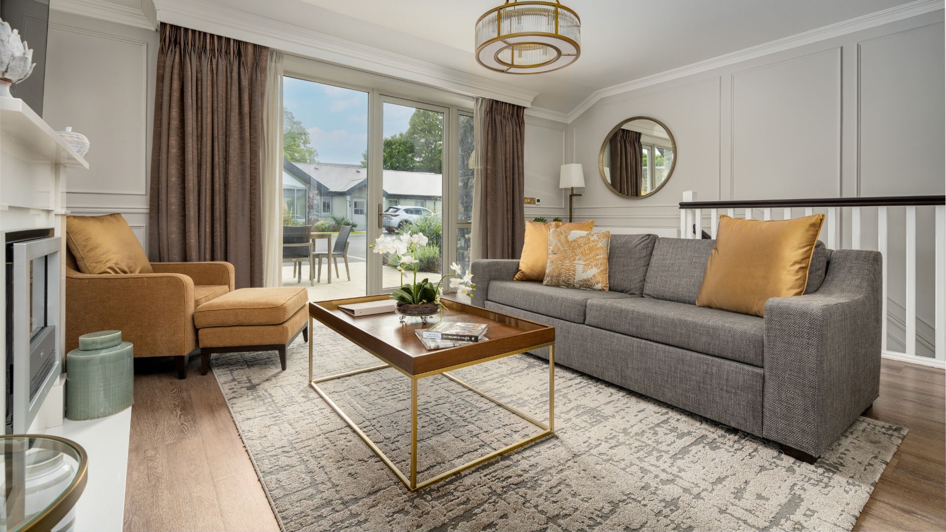 Lodge Living Room Summer Escape